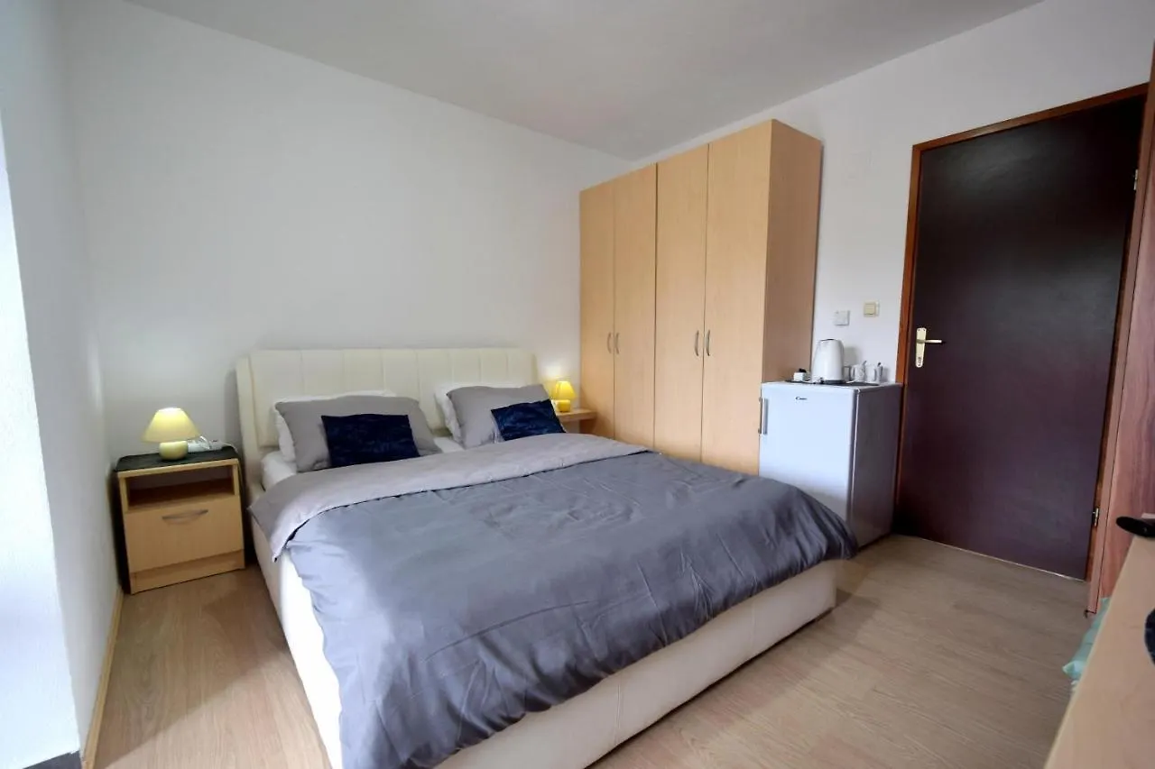 Prázdninový dům Apartments And Rooms Letizia Dobrinj Chorvatsko
