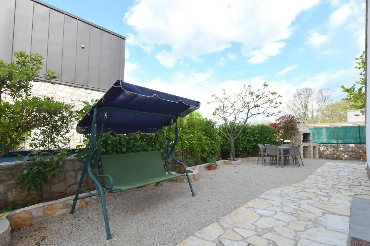 Apartments And Rooms Letizia Dobrinj Holiday home