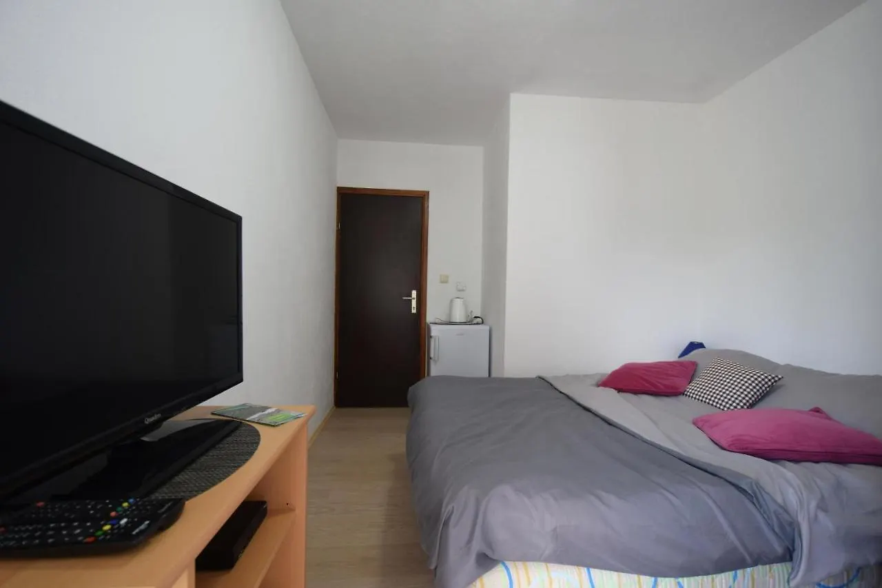 Apartments And Rooms Letizia Dobrinj Holiday home